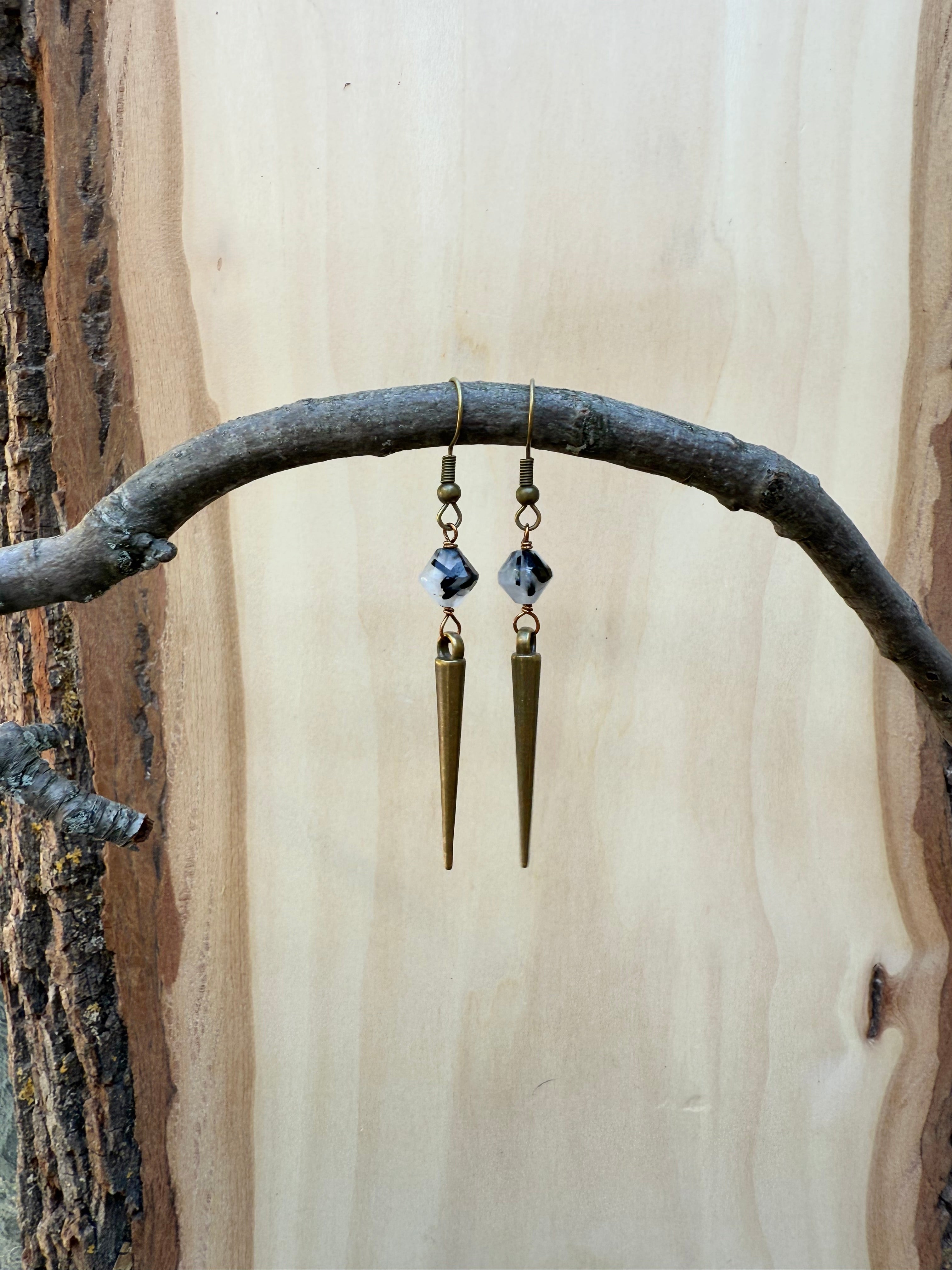 Tourmalinated Spikes