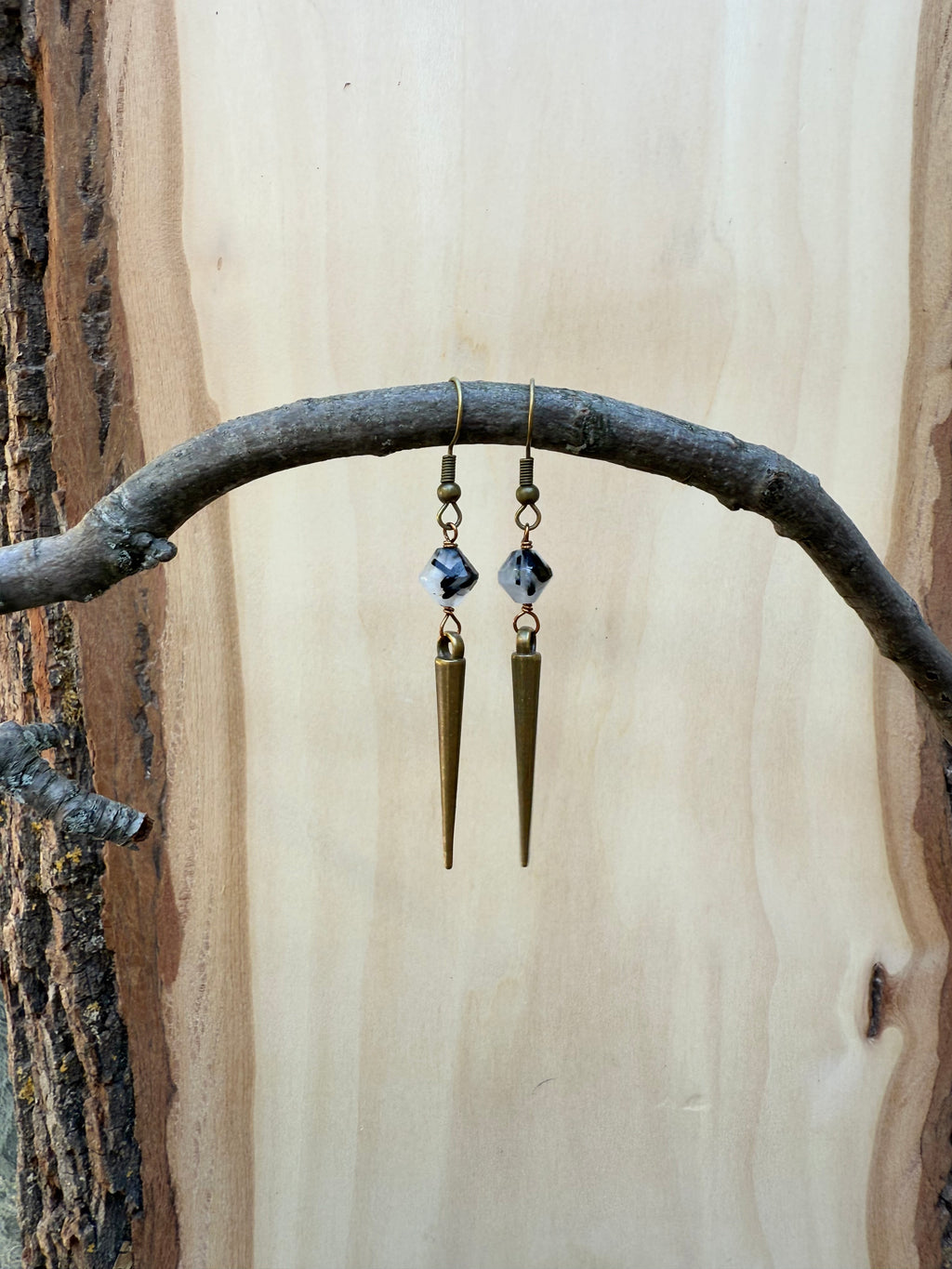 Tourmalinated Spikes
