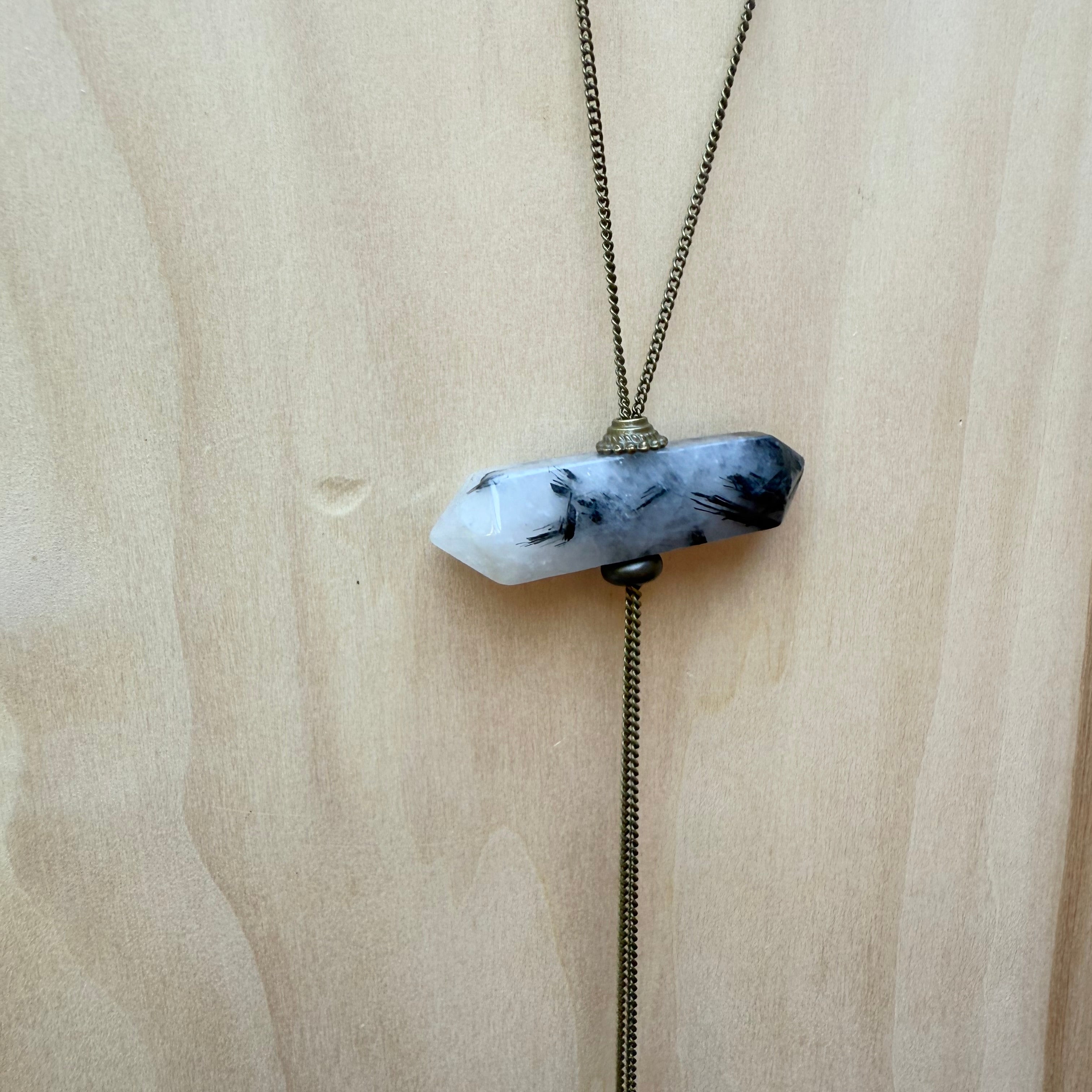 Tourmalinated Quartz Bolo
