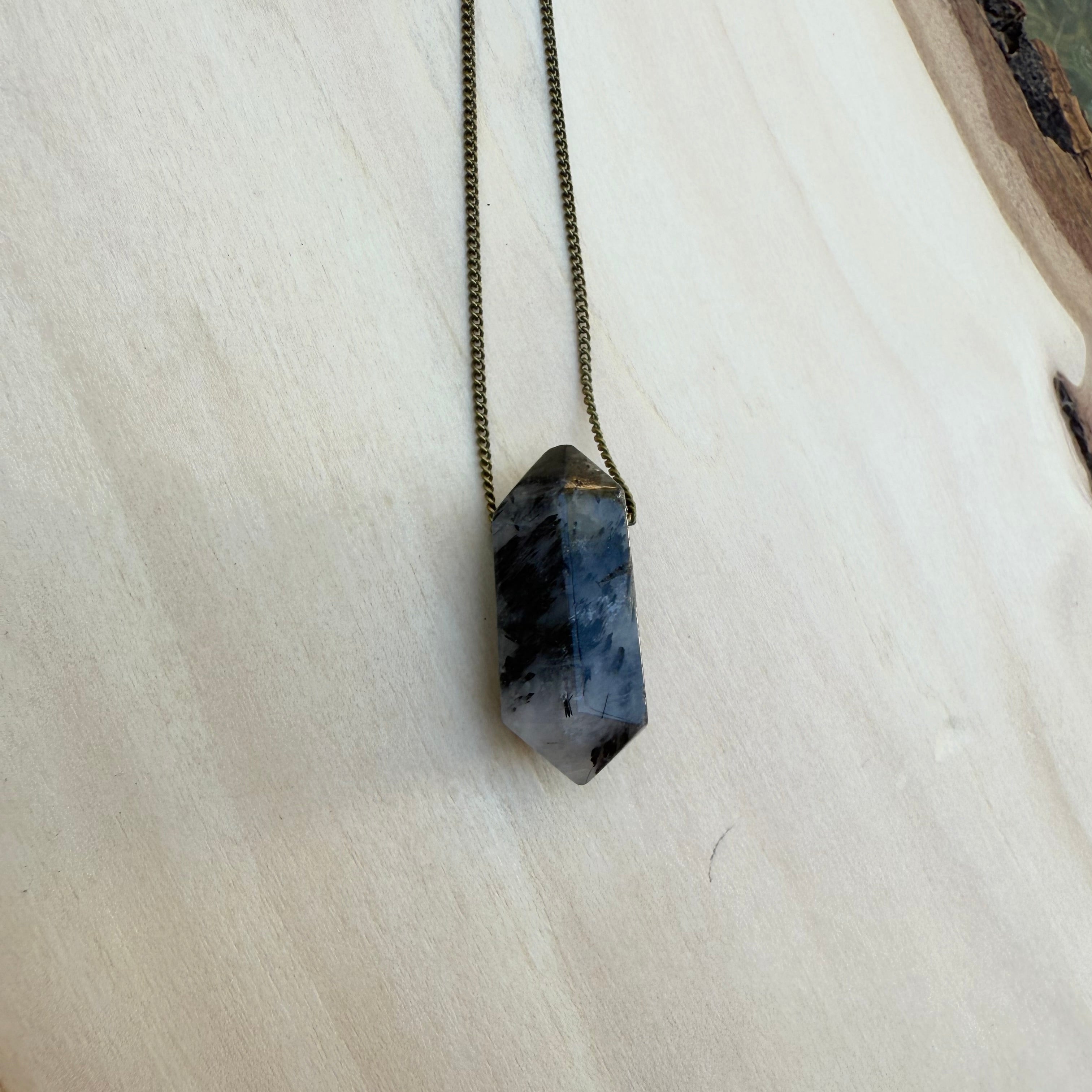 Single Protection Tourmalinated Quartz