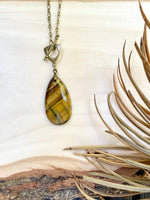 Tigers Eye Toggle Necklace