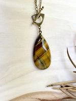 Tigers Eye Toggle Necklace