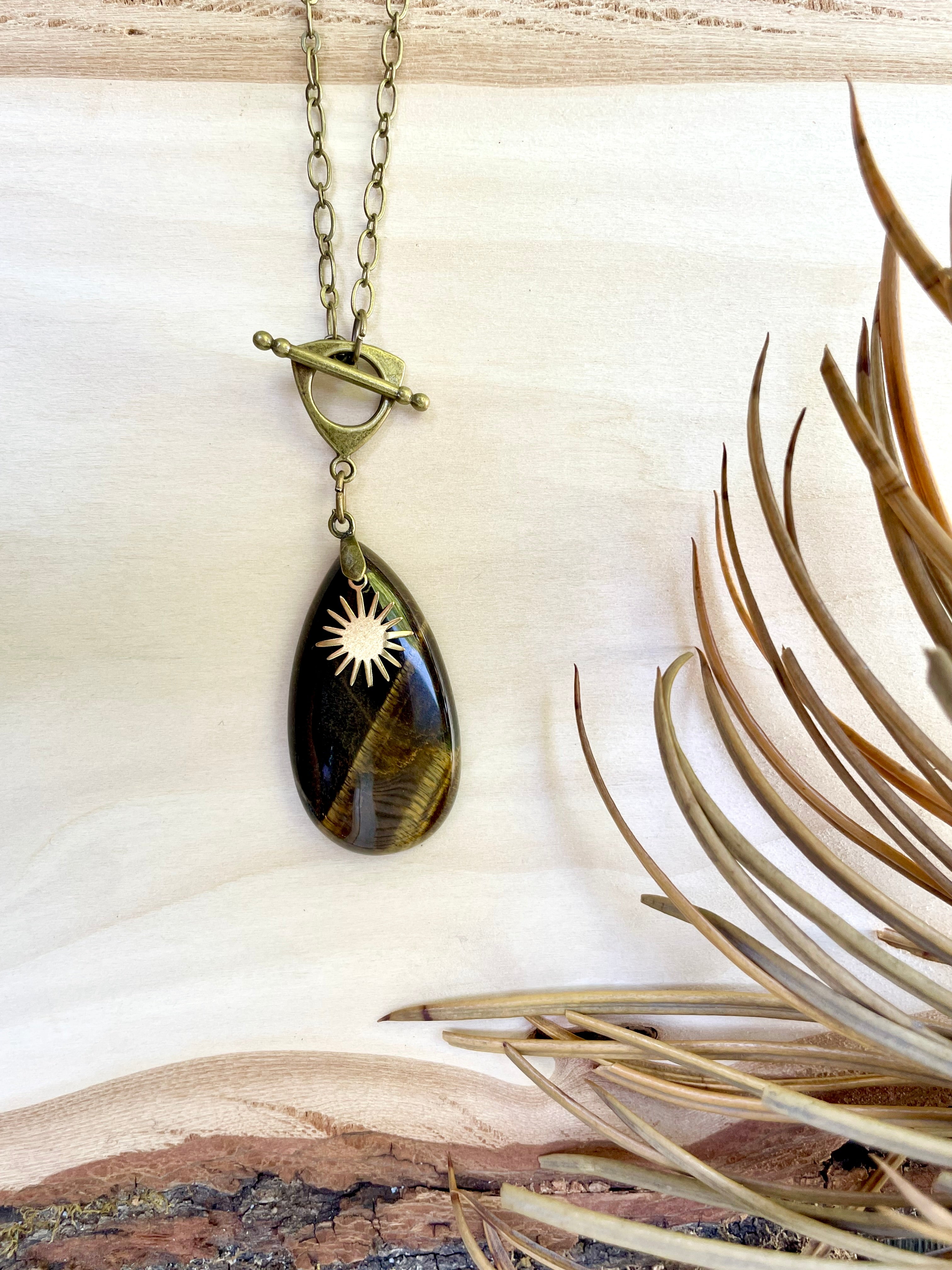 Tigers Eye Toggle Necklace